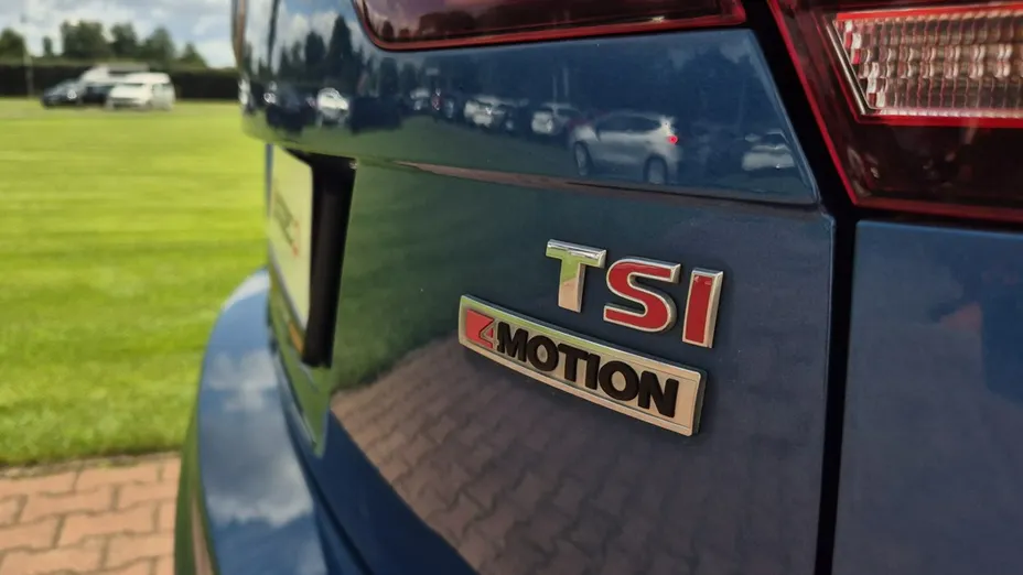 VOLKSWAGEN Tiguan -