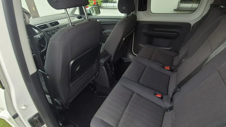 VOLKSWAGEN Caddy -