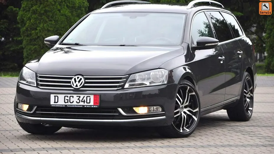 VOLKSWAGEN Passat -