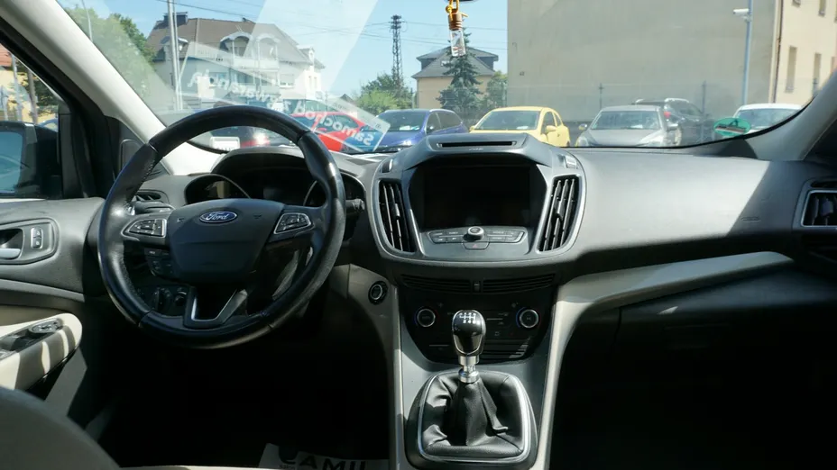 FORD Kuga -