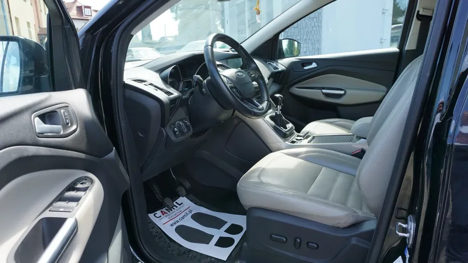 FORD Kuga -