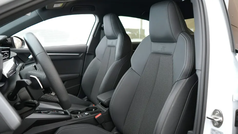 AUDI A3 Limousine -
