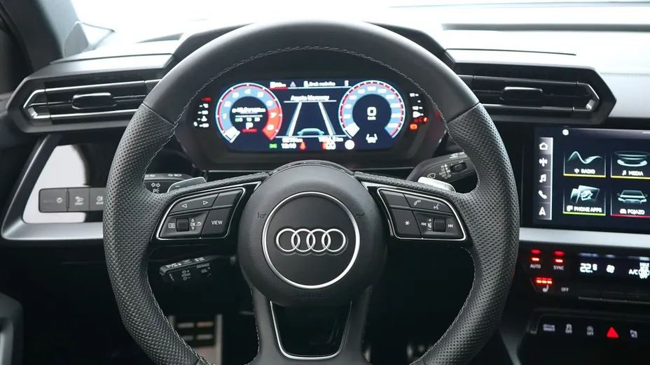 AUDI A3 Limousine -