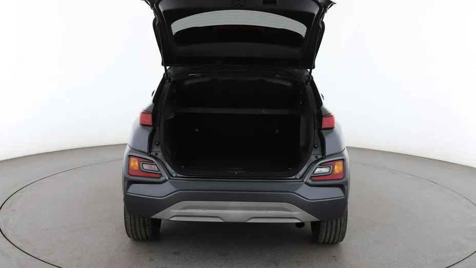 HYUNDAI Kona -