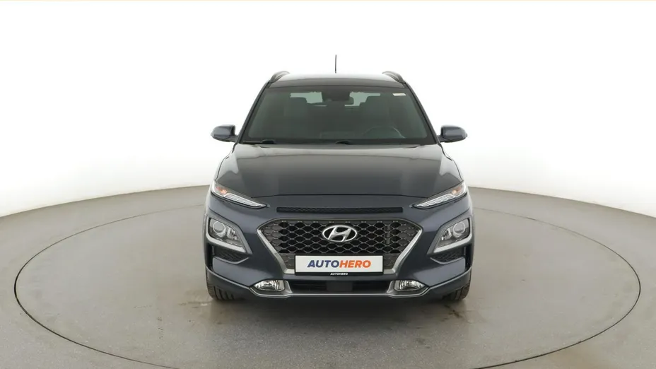 HYUNDAI Kona -