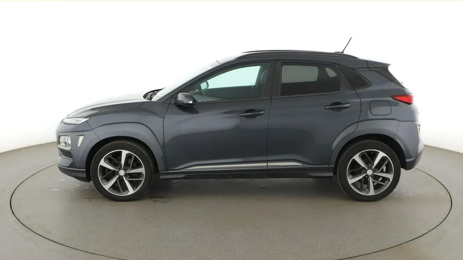 HYUNDAI Kona -