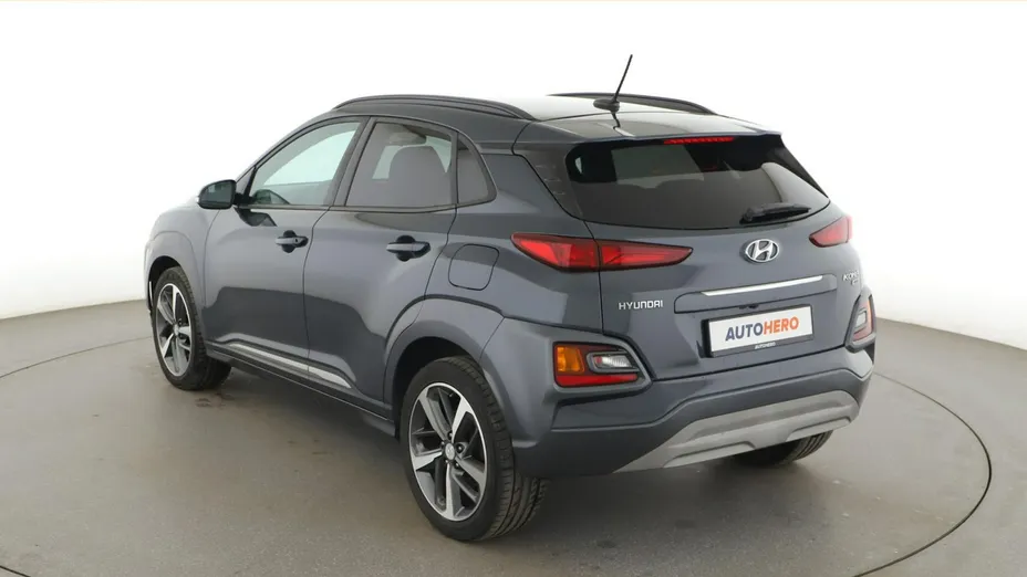 HYUNDAI Kona -