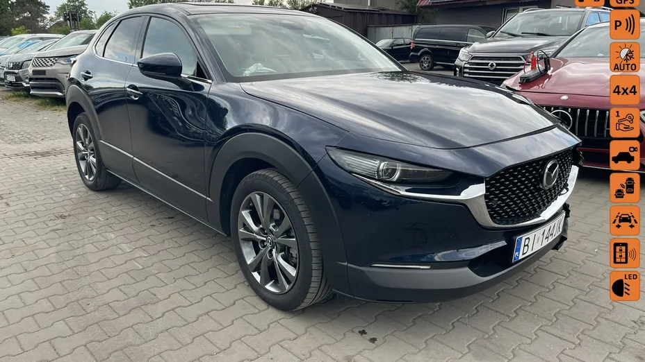 MAZDA CX-30 -