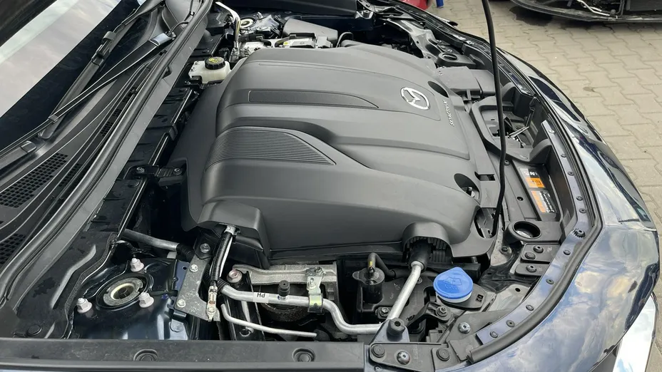 MAZDA CX-30 -