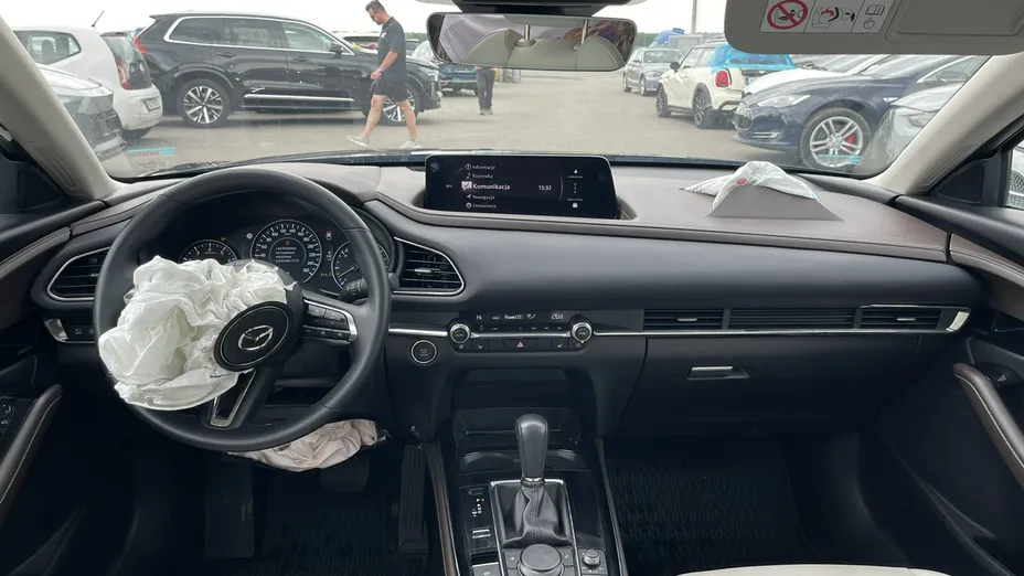 MAZDA CX-30 -