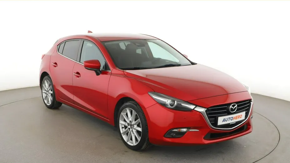 MAZDA 3 -