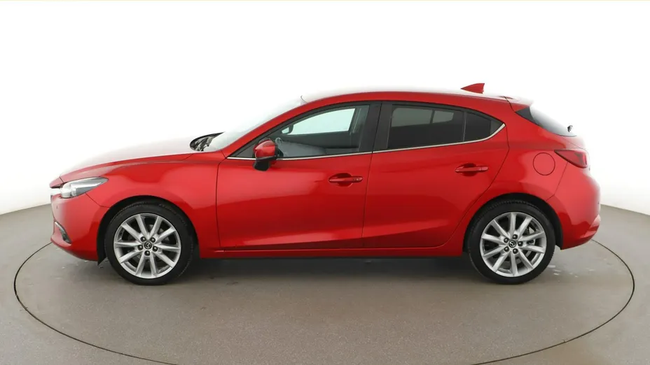 MAZDA 3 -