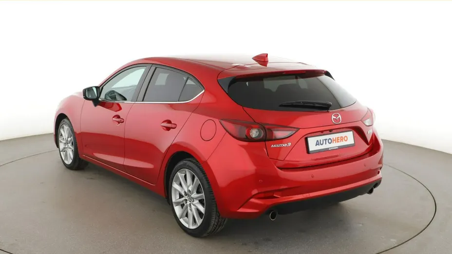 MAZDA 3 -