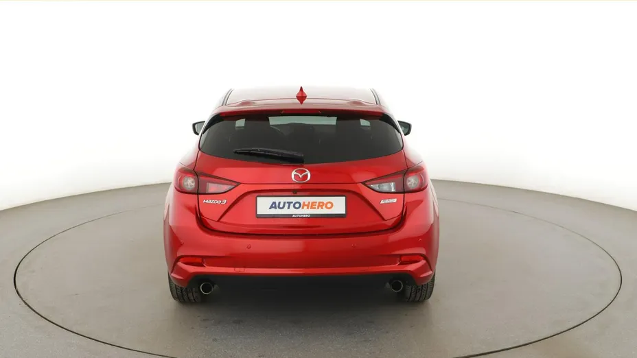 MAZDA 3 -
