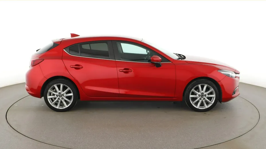 MAZDA 3 -