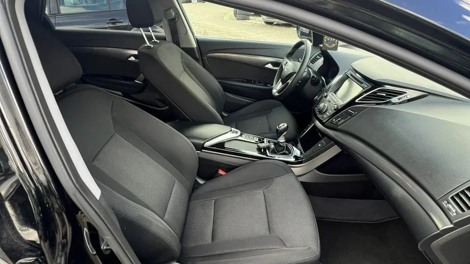HYUNDAI i40 -