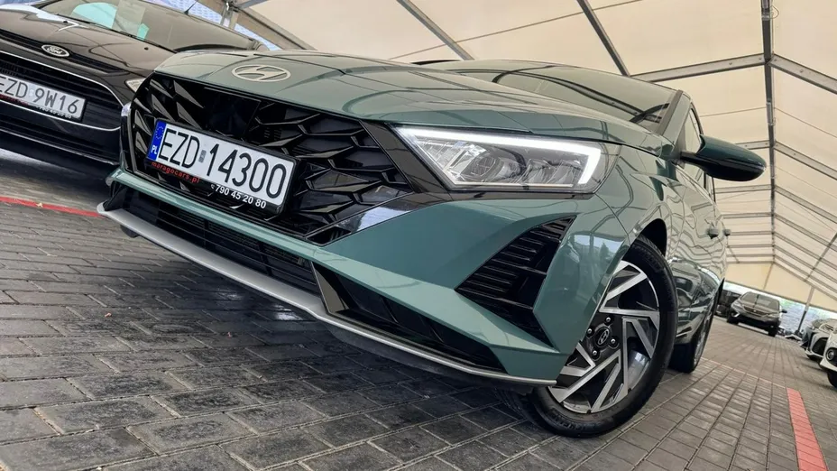 HYUNDAI i20 -