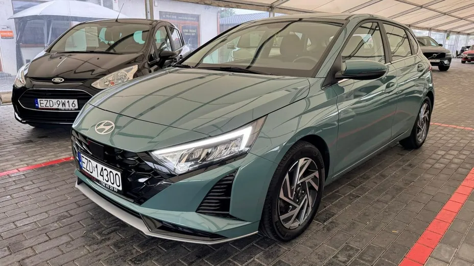 HYUNDAI i20 -