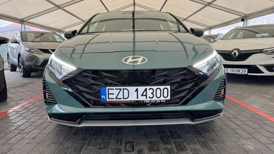 HYUNDAI i20 -