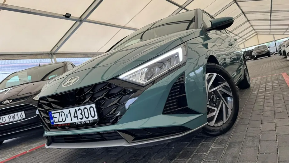 HYUNDAI i20 -