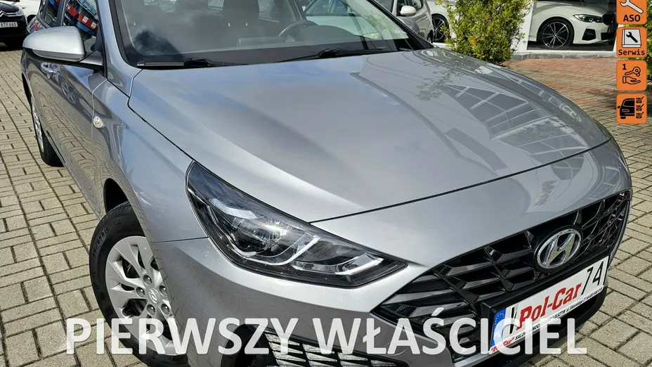 HYUNDAI i30 -