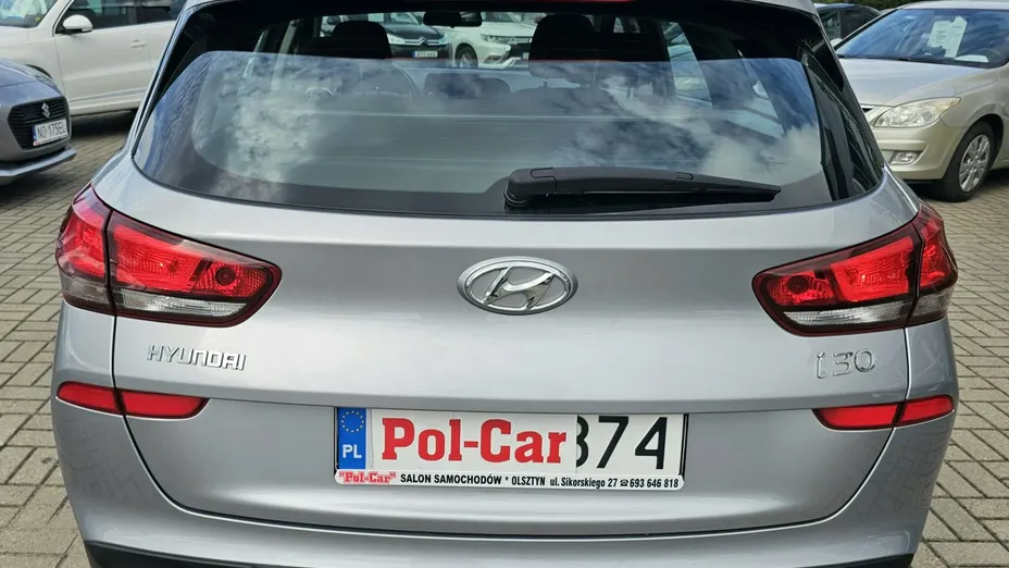 HYUNDAI i30 -