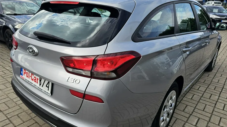 HYUNDAI i30 -