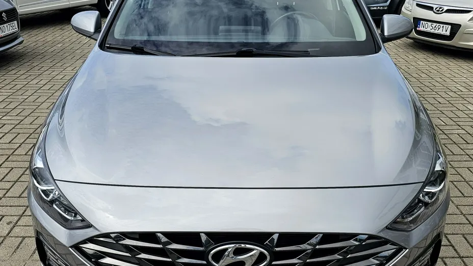 HYUNDAI i30 -