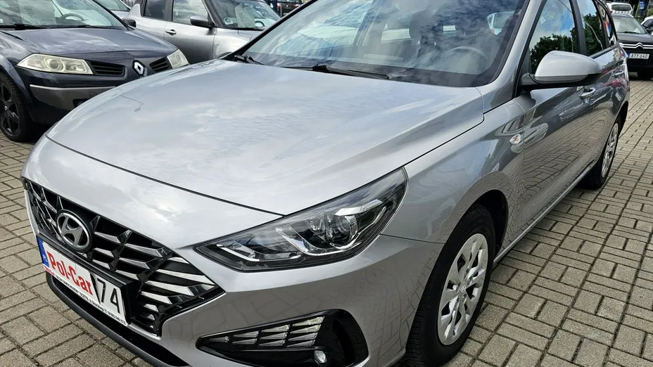HYUNDAI i30 -