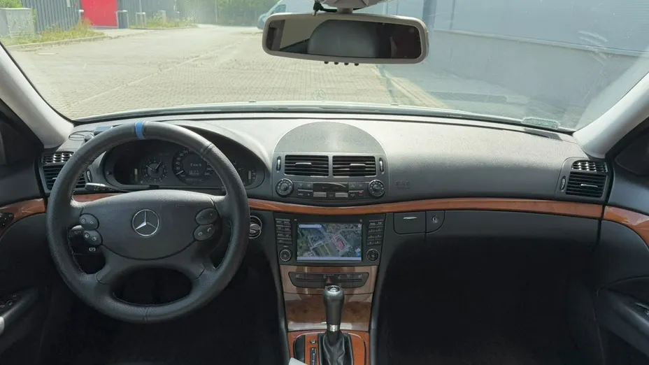 MERCEDES-BENZ E Klasa -