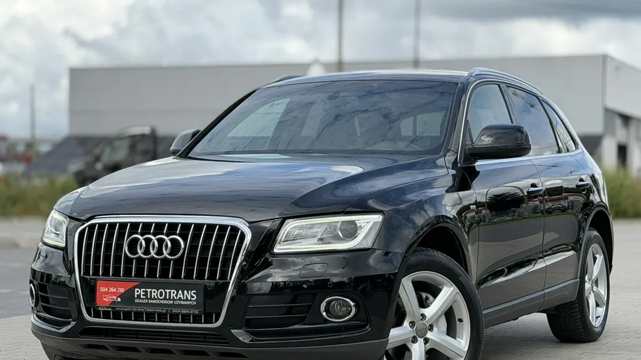 AUDI Q5 -
