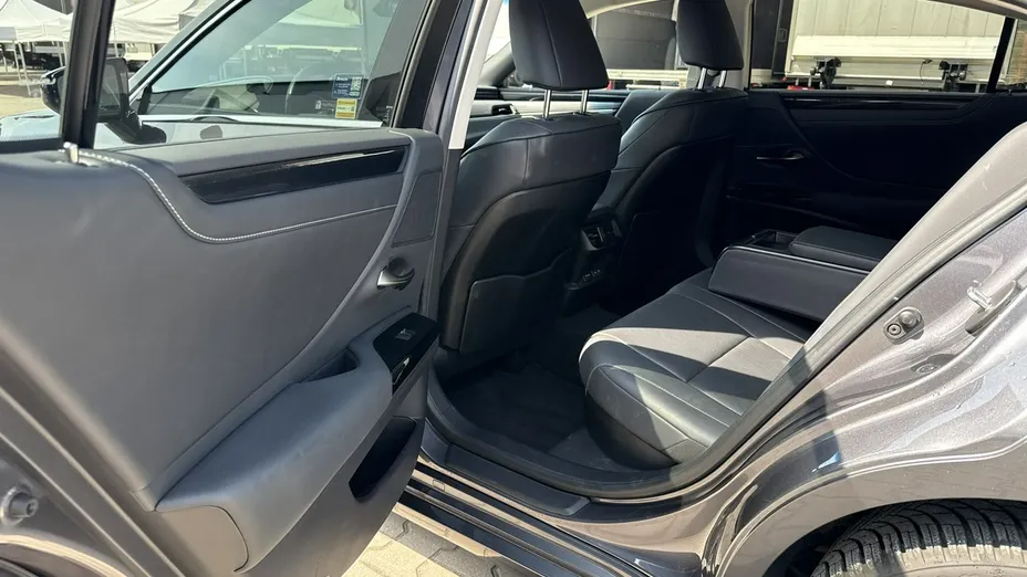 LEXUS ES -