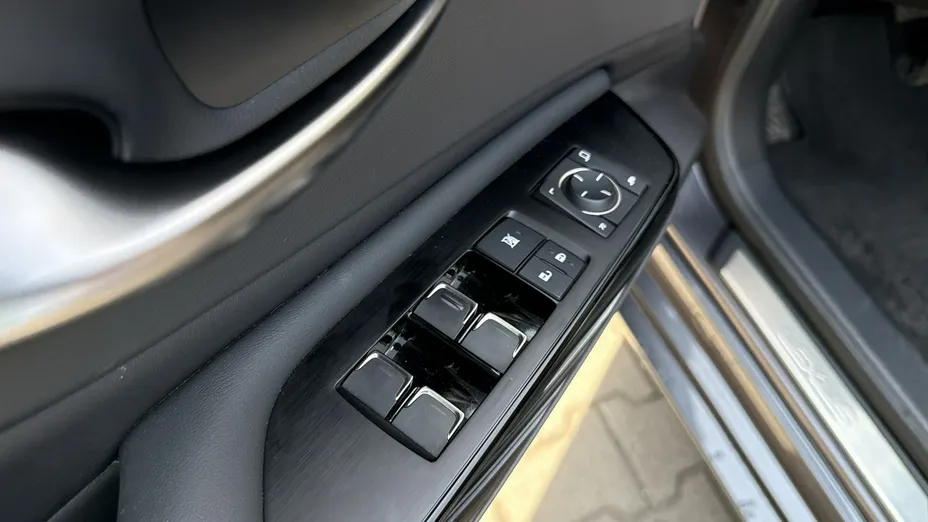 LEXUS ES -