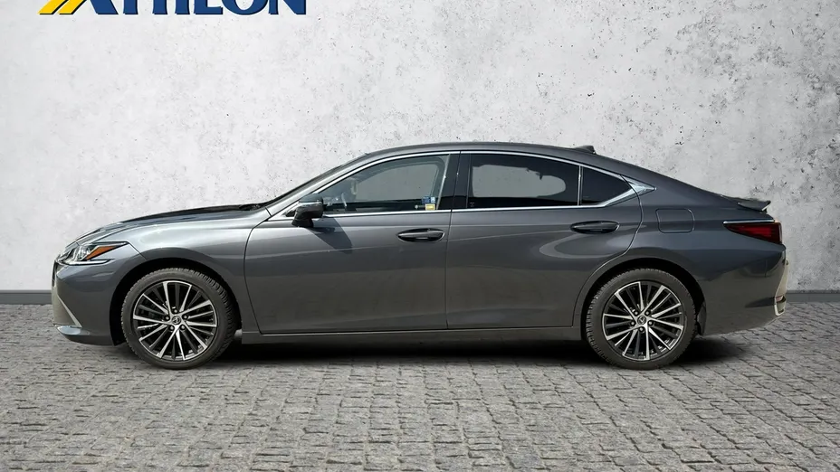 LEXUS ES -