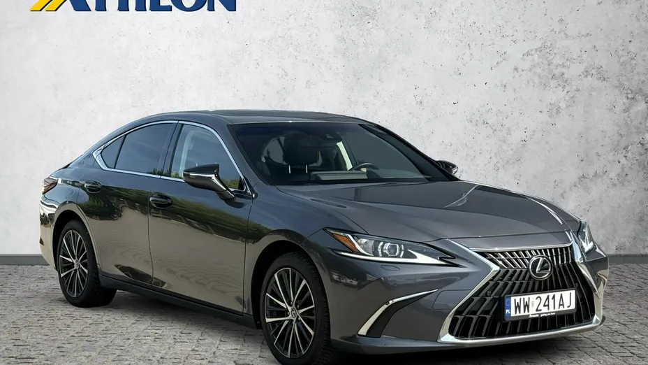 LEXUS ES -