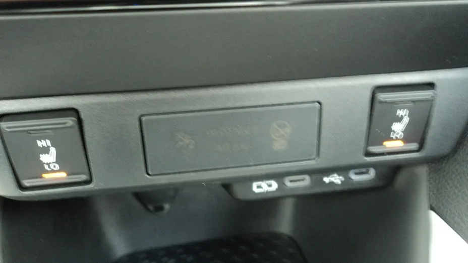 MAZDA 2 Hybrid -
