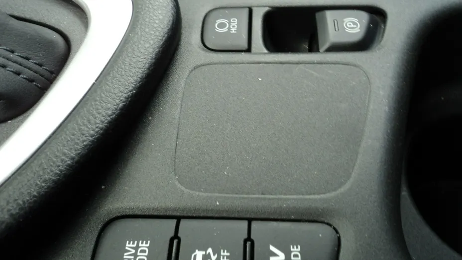 MAZDA 2 Hybrid -