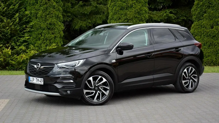 OPEL Grandland X -