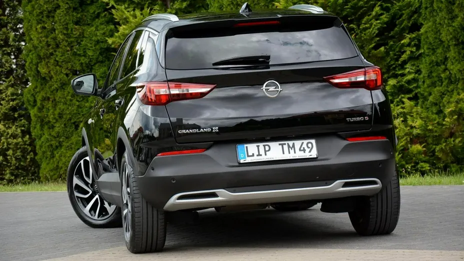 OPEL Grandland X -