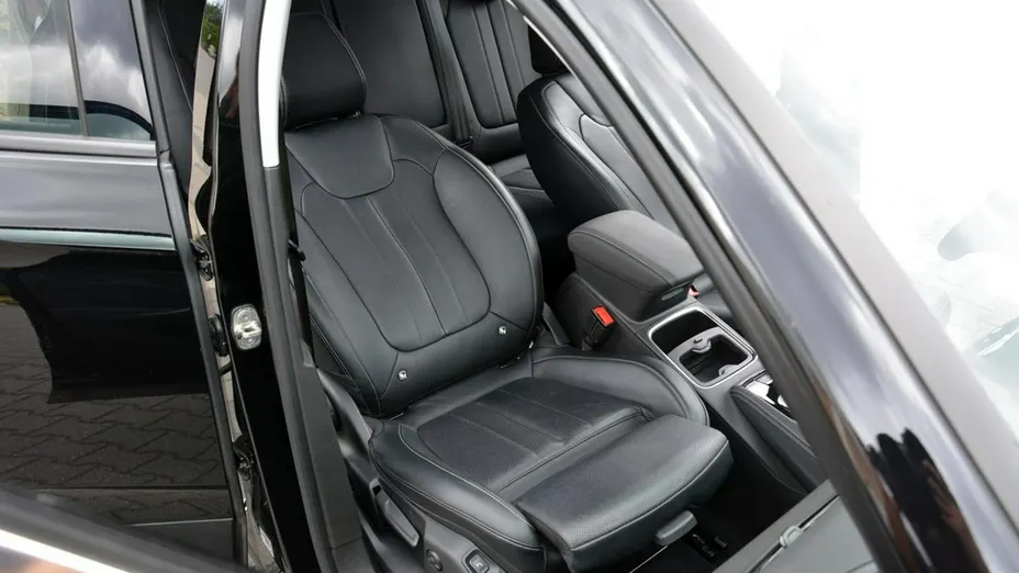 OPEL Grandland X -