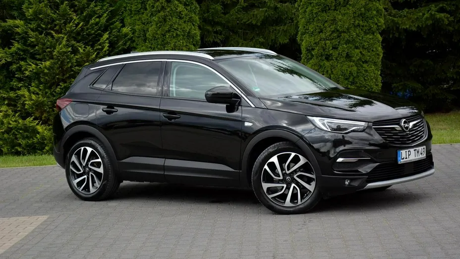 OPEL Grandland X -