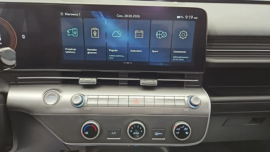 HYUNDAI Kona -