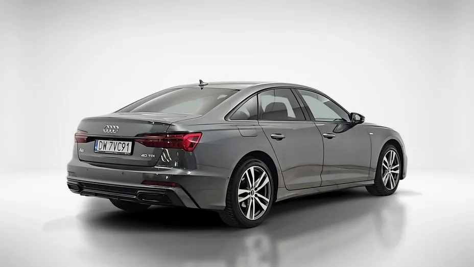 AUDI A6 -