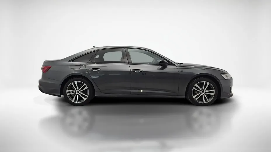 AUDI A6 -