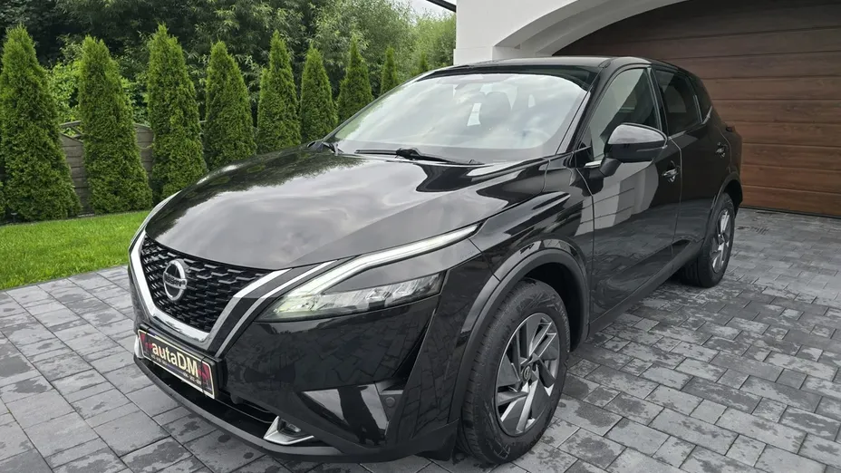 NISSAN Qashqai -