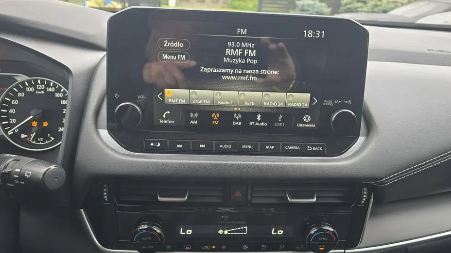 NISSAN Qashqai -