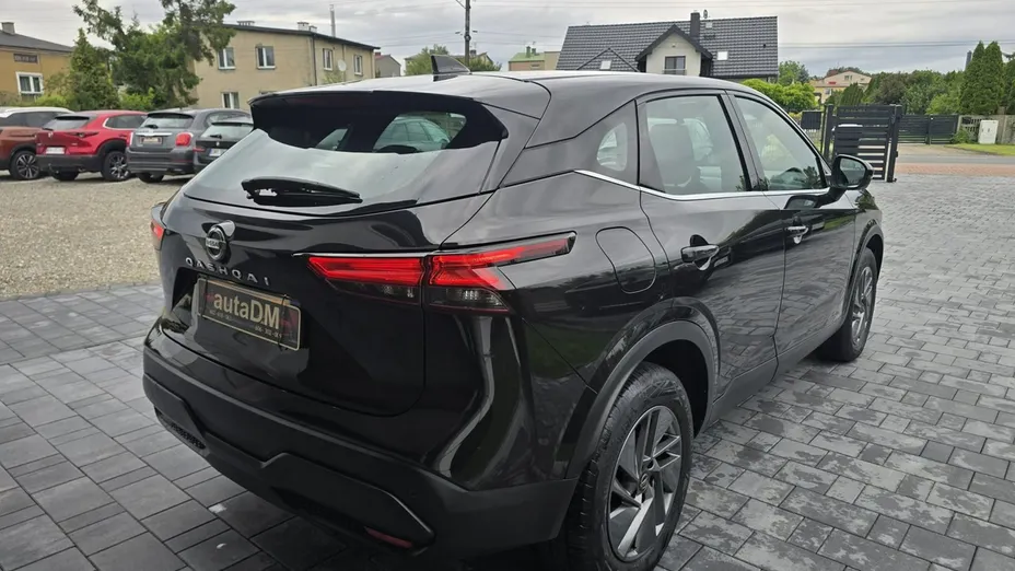NISSAN Qashqai -