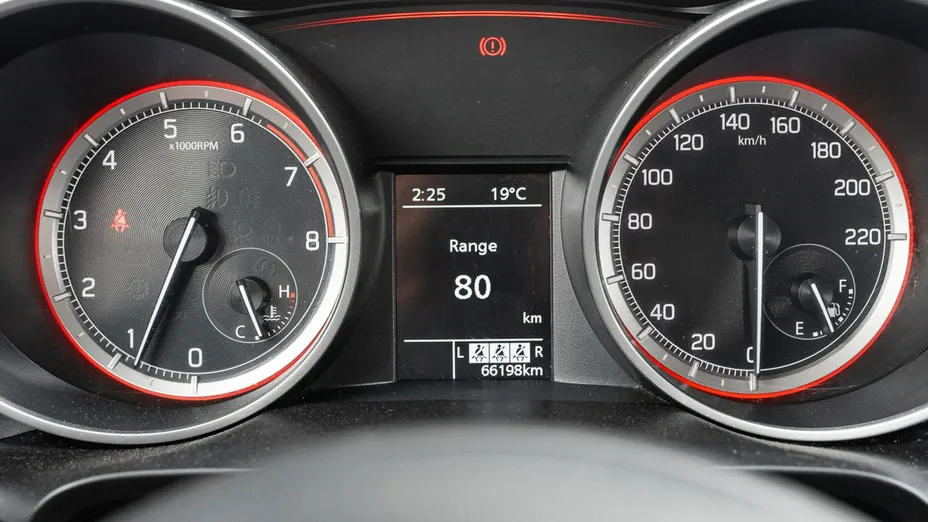 SUZUKI Swift -