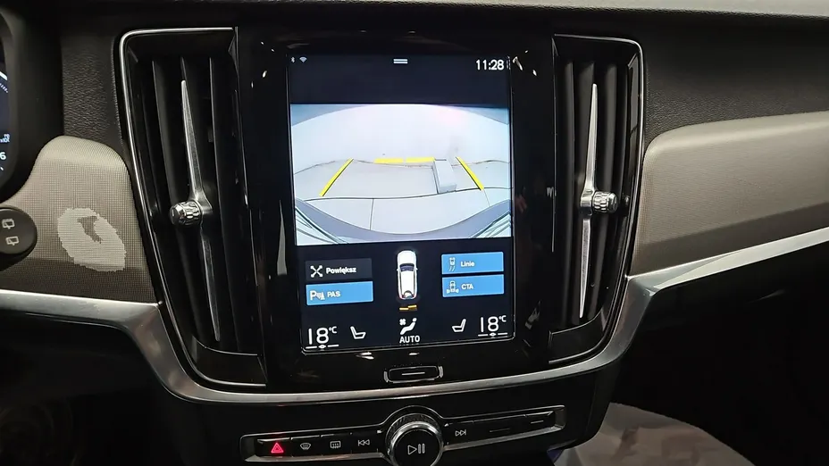 VOLVO V90 -