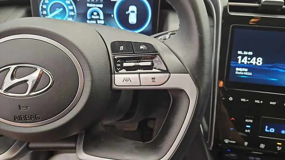 HYUNDAI Tucson -
